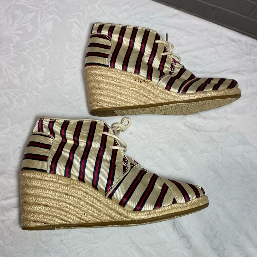 Toms + Tabitha Simmons Red Cricket Stripe Desert Wedge Retail $200 New W Flaws